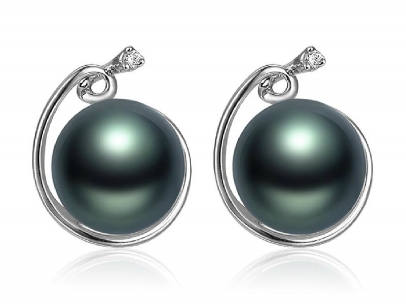 Tahitian Pearl and Diamond Earrings 14K/18K Gold